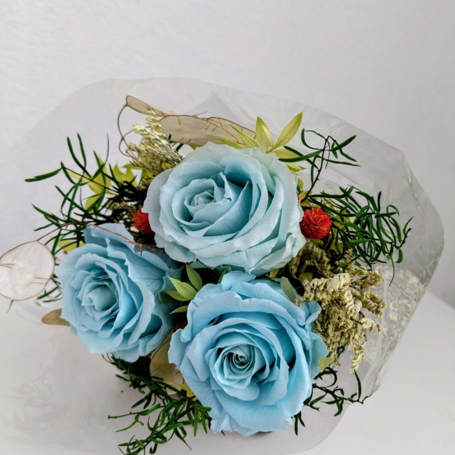 Bouquet stabilisé bleu clair